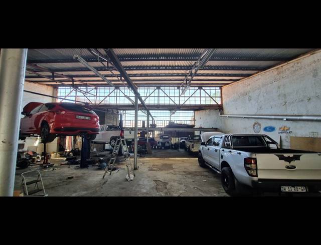 450M² WAREHOUSE TO LET IN KRUGERSDORP CENTRAL